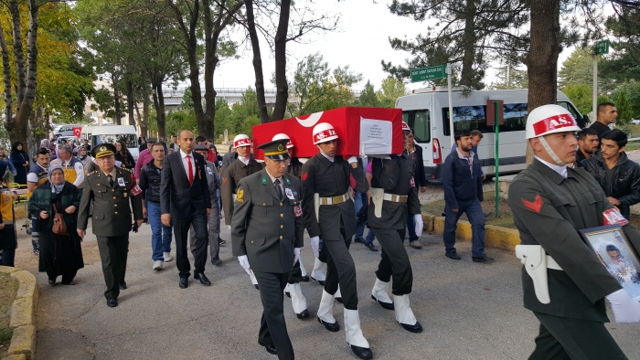 ŞEHİTİMİZ YUNUS ÇİÇEK SON YOLCULUĞUNA UĞURLANDI                   