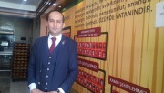 FIRINININ DUVARILARINDA ŞEHİTLERİN HATIRASINI YAŞATIYOR