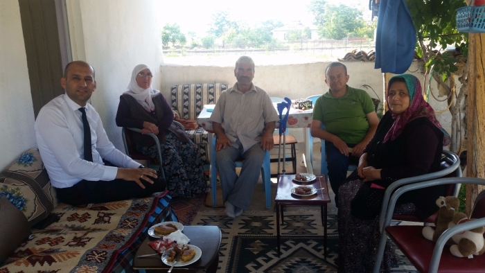 BAŞKAN KUMARTAŞLI ŞEHİT P.ONB.RAMAZAN ÜLKÜ’NÜN AİLESİNİ ZİYARET ETTİ.                  
