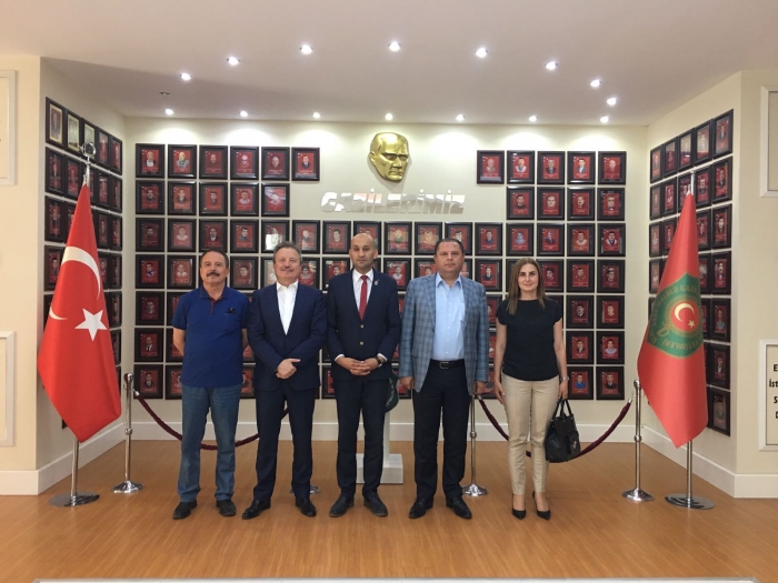 DOKTOR MAHMUT KOÇAK VE AVUKAT HALİ ÖZTÜRKTEN DERNEĞİMİZE ZİYARET                  