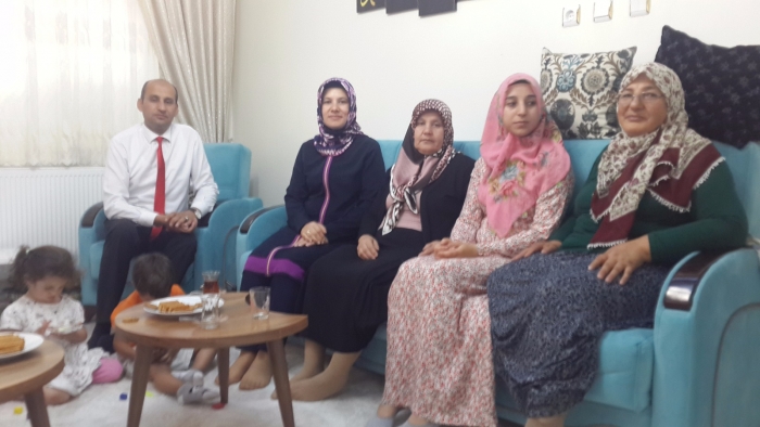 BAŞKAN KUMARTAŞLI’DAN BOLVADİNLİ ŞEHİT AİLEMİZE ZİYERET                   