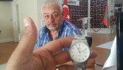 OĞLUNUN ŞEHADET TARİHİ VE SAATİNDE SAAT DURDU.