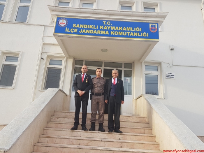 BAŞKAN KUMARTAŞLI ve AKİN’DEN SANDIKLI İLÇE JANDARMA KOMUTANLIĞINA ZİYARET.                  