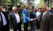 BAKAN EROĞLU VE VALİ TUTULMAZ PROTOKOL VE VATANDAŞLARLA BAYRAMLAŞTI