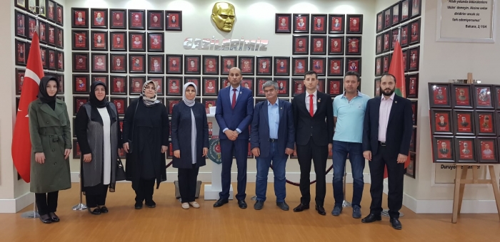 AFYONKARAHİSAR AK PARTİ KADIN KOLLARI BAŞKANI FERDA ERTÜRK'TEN DERNEĞE ZİYARET                  