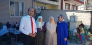 KUMARTAŞLI AİLESİ HACCA GİDECEK OLAN ŞEHİT AİLESİNİ ZİYARET ETTİ 