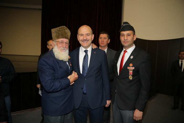 AKÜ 2018-2019 AKADEMİK YILI AÇILIŞ TÖRENİNE KATILAN BAKAN SOYLU GAZİLER İLE GÖRÜŞTÜ                   