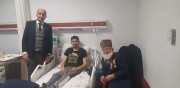 BAŞKAN KUMARTAŞLI ŞEHİT AİLELERİ VE GAZİLERİ YALNIZ BIRAKMIYOR. ”GAZİ SÜLEYMAN ÇELİK’E HASTANEDE ZİYARET”
