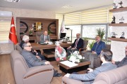 BAŞKAN KUMARTAŞLI’DAN MÜDÜR PERVANELİYE ‘HAYIRLI OLSUN’ ZİYARETİ