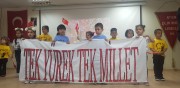  ASİYE SULTAN ANAOKULU ÖĞRENCİLERİ BAŞKAN KUMARTAŞLI VE KIBRIS GAZİSİ TAHSİN KOÇ  İLE ŞEHİTLERİ ANMA PROGRAMINA KATILDI