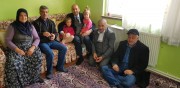 BAŞKAN KUMARTAŞLI ŞEHİT RAMİZ DEMİR’İN AİLESİNİ ZİYARET ETTİ.