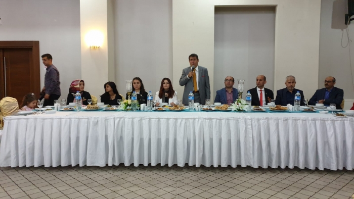 SANDIKLI KAYMAKAMI EFLATUN CAN TORTOP ŞEHİT VE GAZİ AİLELERİ İLE BİRLİKTE İFTAR AÇTI                  