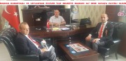 BAŞKAN KUMARTAŞLI VE CEYLAN’DAN EVCİLER İLÇE BELEDİYE BAŞKANI ALİ DEDE SAVAŞ’A HAYIRLI OLSUN ZİYARETİ