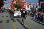 29 EKİM CUMHURİYET BAYRAMI TÖREN GEÇİŞİ İLE DEVAM ETTİ